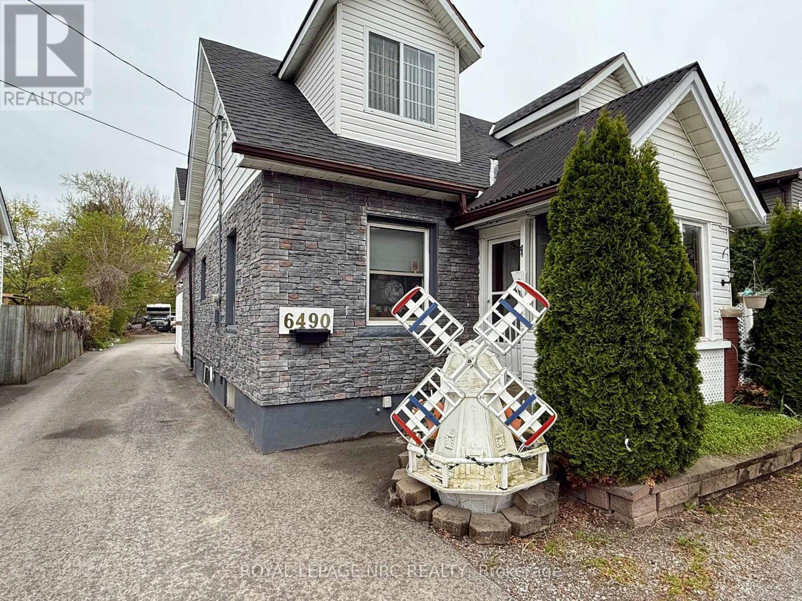 6490 Thorold Stone Road, Niagara Falls, Ontario  L2J 1B3 - Photo 2 - X12905382