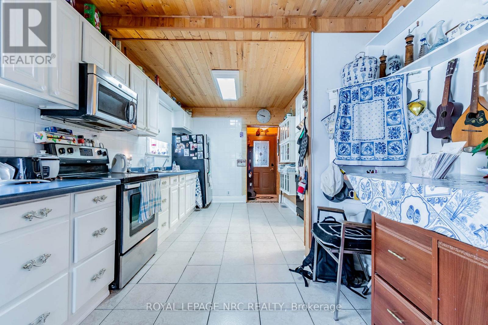 6490 Thorold Stone Road, Niagara Falls, Ontario  L2J 1B3 - Photo 31 - X12905382