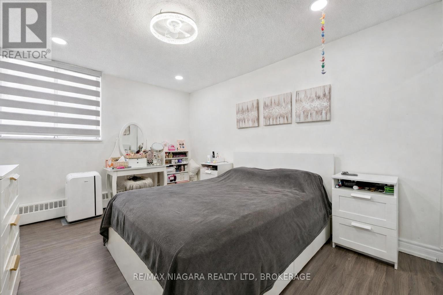 2306 - 340 Dixon Road, Toronto, Ontario  M9R 1T1 - Photo 13 - W12905544