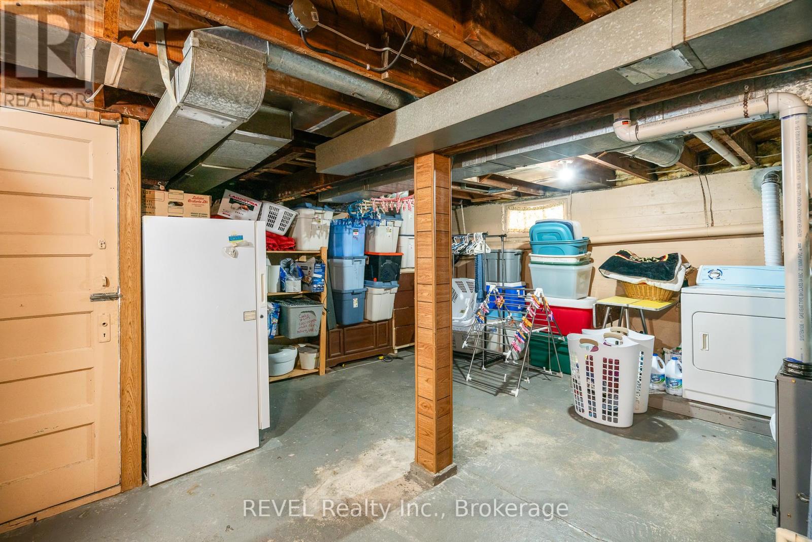 18 Valley Road, St. Catharines, Ontario  L2S 1Y6 - Photo 11 - X12906004