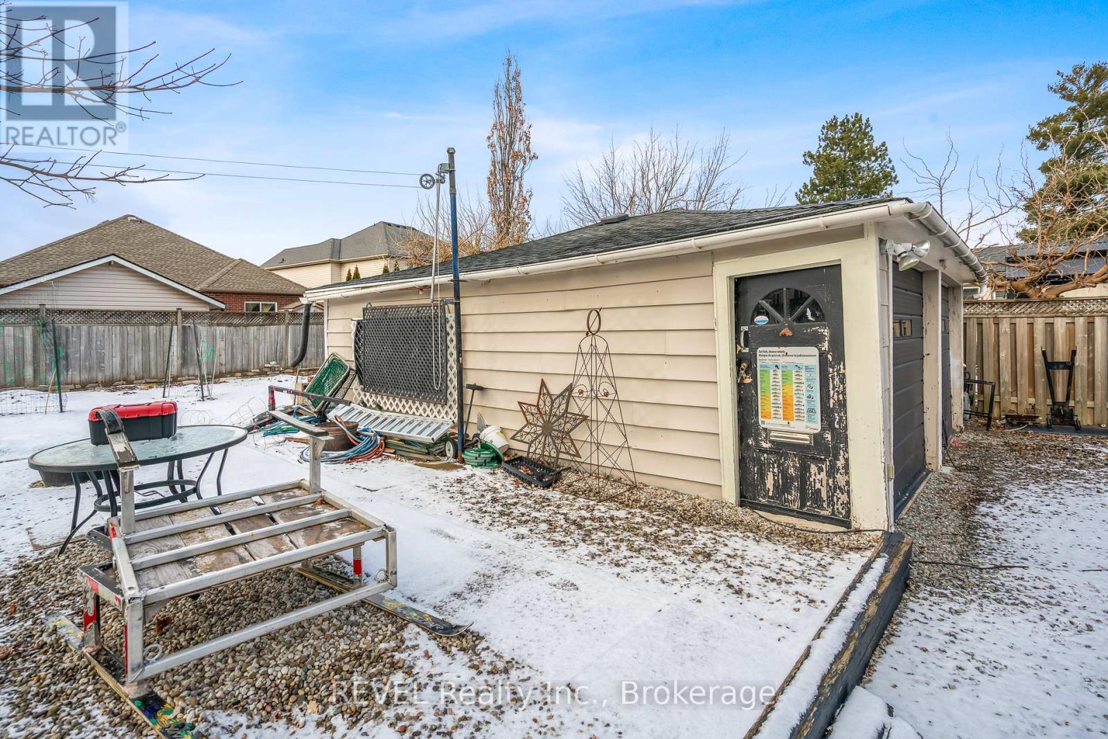 18 A,b,c,d Valley Road, St. Catharines, Ontario  L2S 1Y6 - Photo 14 - X12906030