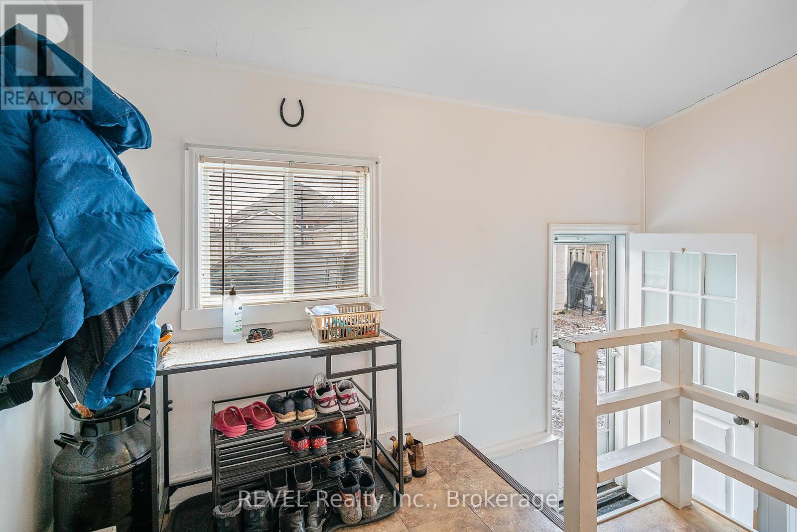 18 A,b,c,d Valley Road, St. Catharines, Ontario  L2S 1Y6 - Photo 8 - X12906030