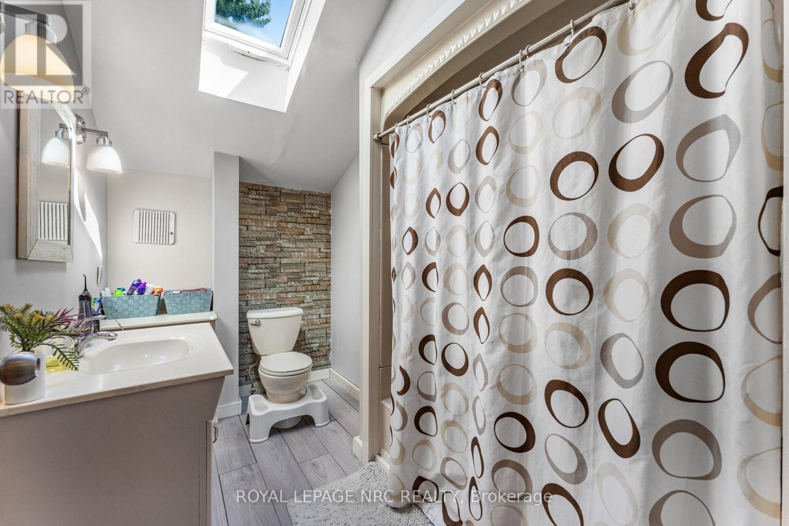 3902 Rebstock Road, Fort Erie, Ontario  L0S 1B0 - Photo 18 - X12907324