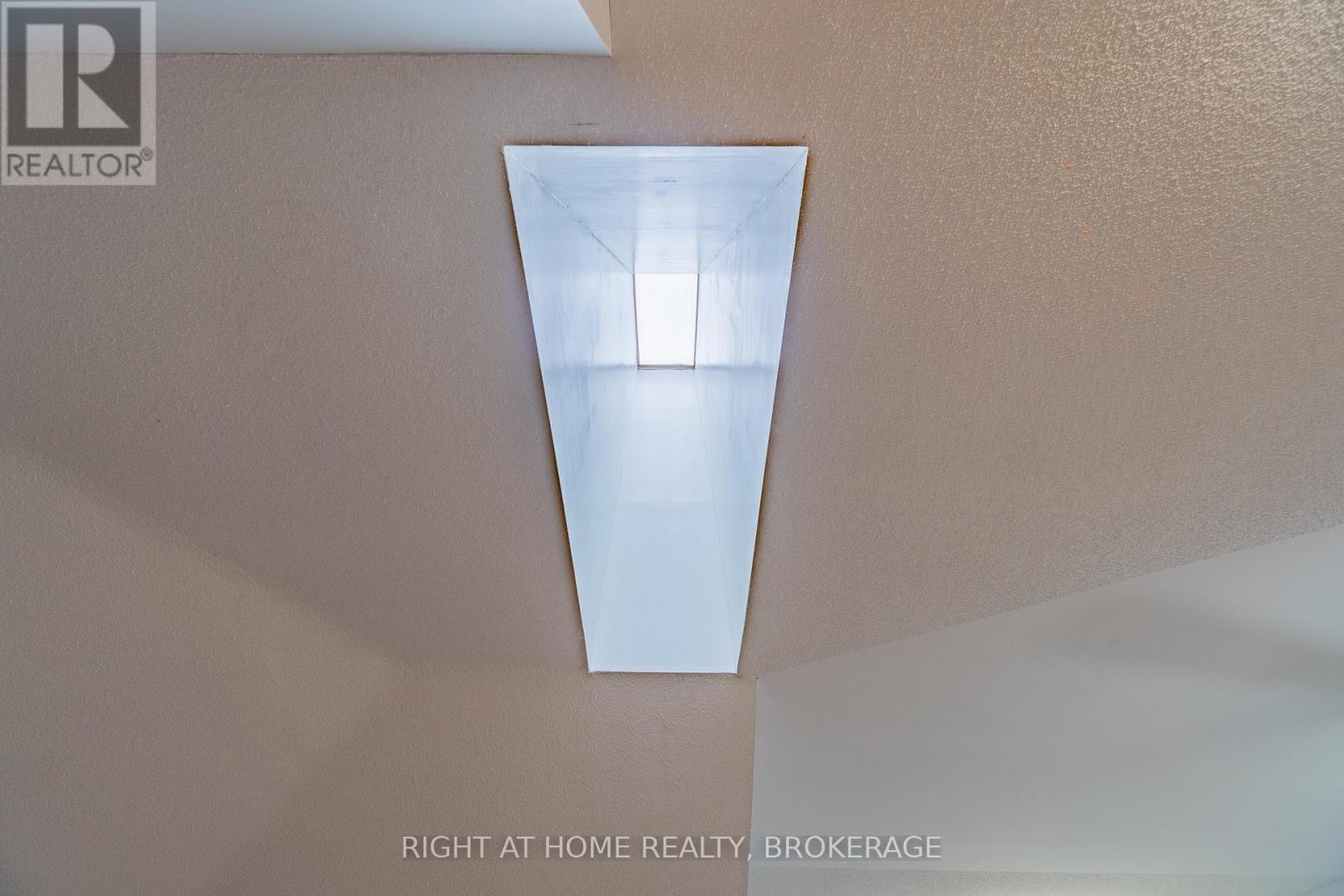 33 Atwood Avenue, Halton Hills, Ontario  L7G 5Z9 - Photo 13 - W12907464