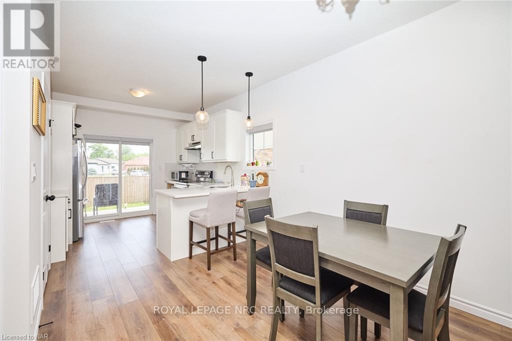 8 King Street, Fort Erie, Ontario  L2A 0C6 - Photo 6 - X12908252