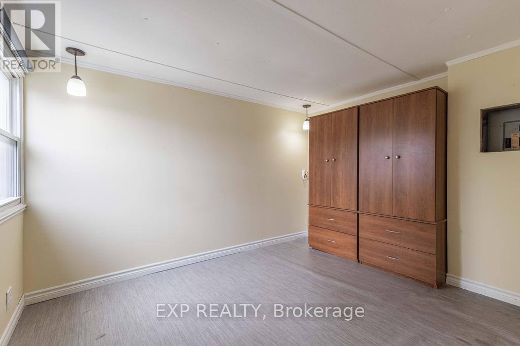 206 - 241 St. Paul Street W, St. Catharines, Ontario  L2S 2E5 - Photo 12 - X12908256