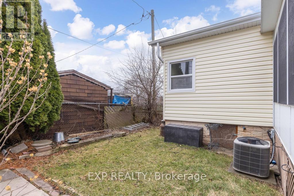 206 - 241 St. Paul Street W, St. Catharines, Ontario  L2S 2E5 - Photo 15 - X12908256
