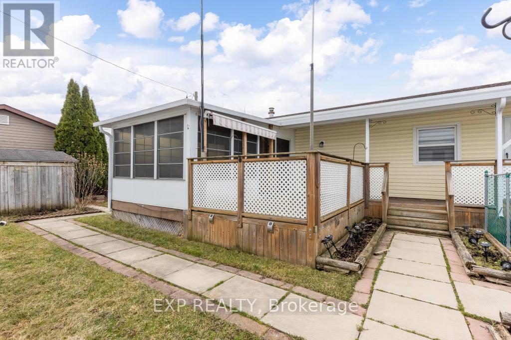 206 - 241 St. Paul Street W, St. Catharines, Ontario  L2S 2E5 - Photo 3 - X12908256