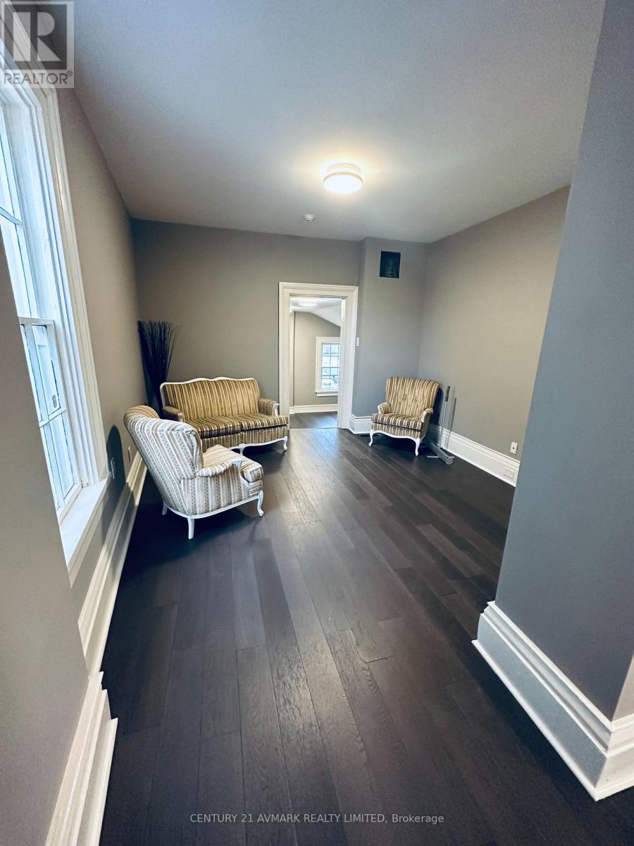 3 - 12 Church Street, St. Catharines, Ontario  L2R 3B3 - Photo 4 - X12909272