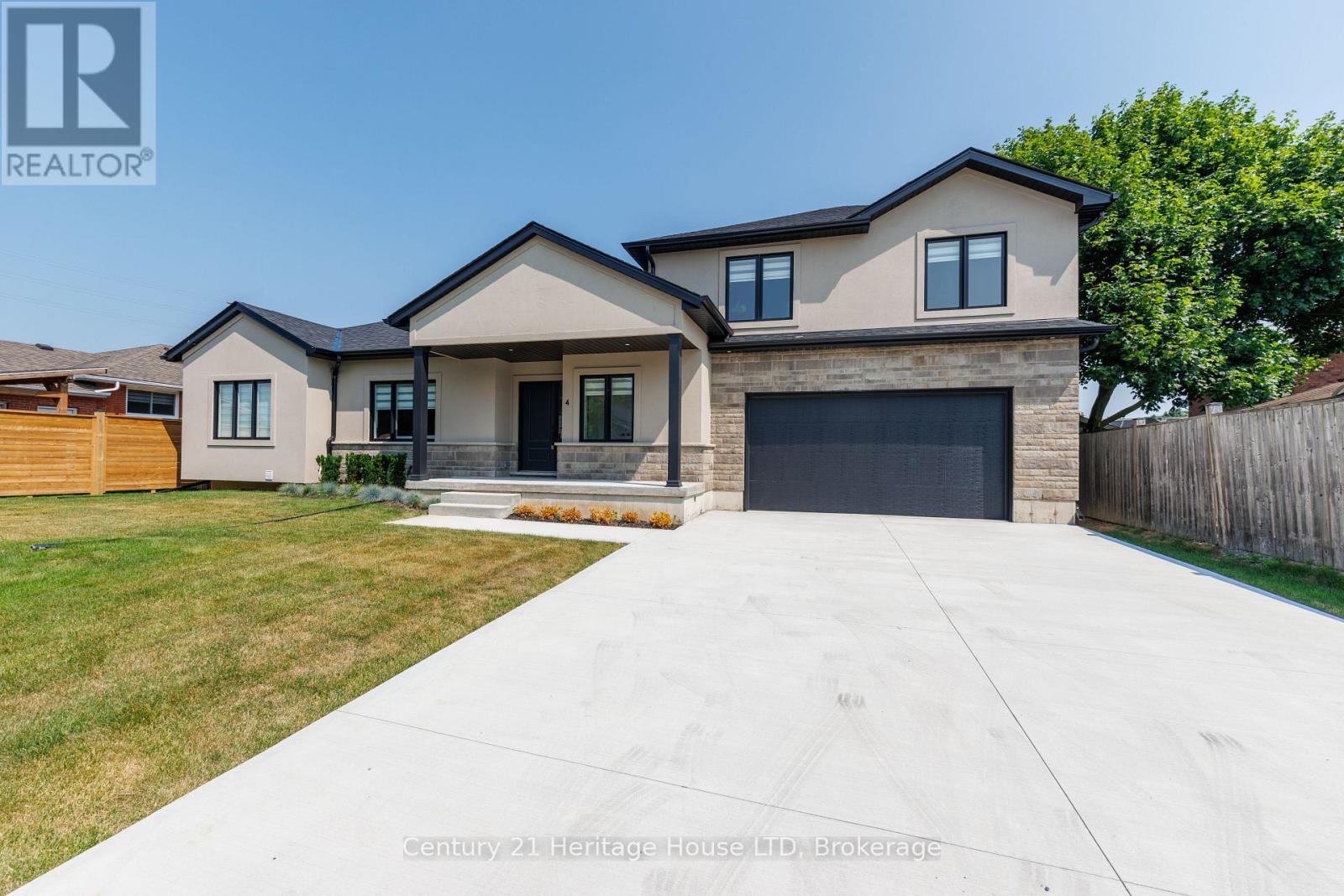 4 Meteor Street, St. Catharines, Ontario  L2S 2T1 - Photo 2 - X12909396