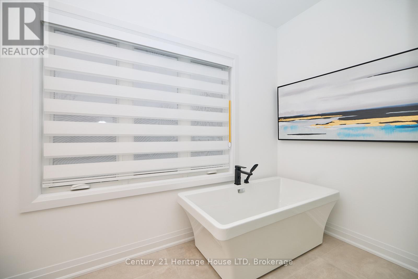 4 Meteor Street, St. Catharines, Ontario  L2S 2T1 - Photo 20 - X12909396