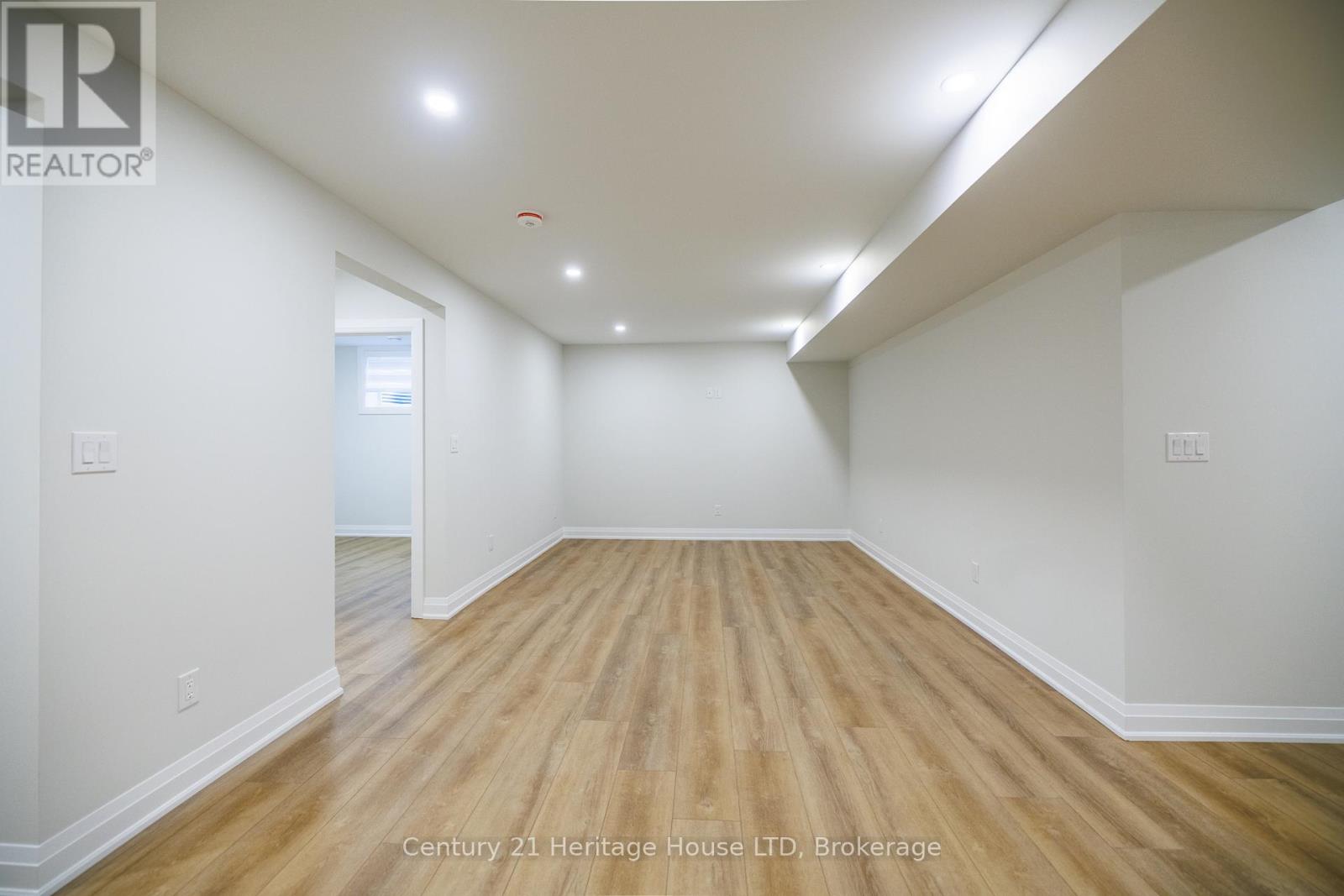 4 Meteor Street, St. Catharines, Ontario  L2S 2T1 - Photo 37 - X12909396