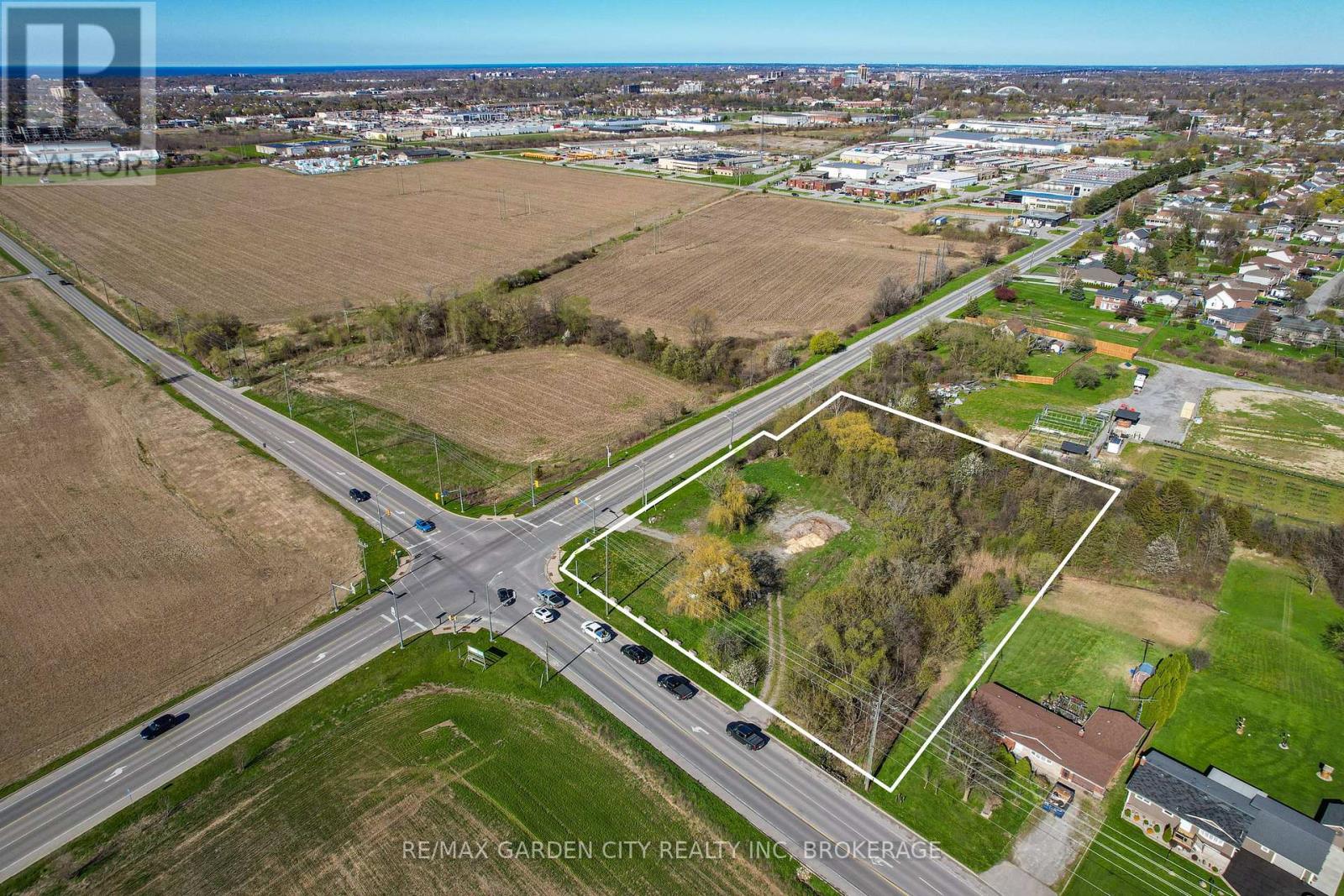381 St. Paul Street W, St. Catharines, Ontario  L2R 3N1 - Photo 10 - X12910520