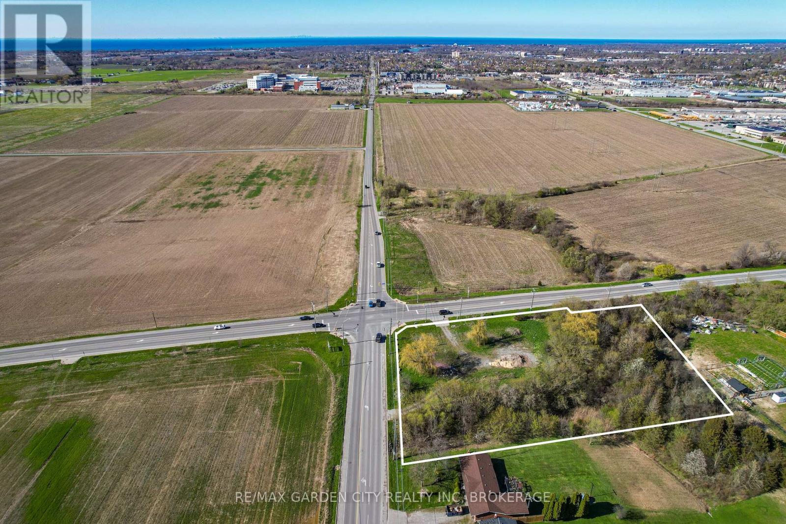 381 St. Paul Street W, St. Catharines, Ontario  L2R 3N1 - Photo 8 - X12910520