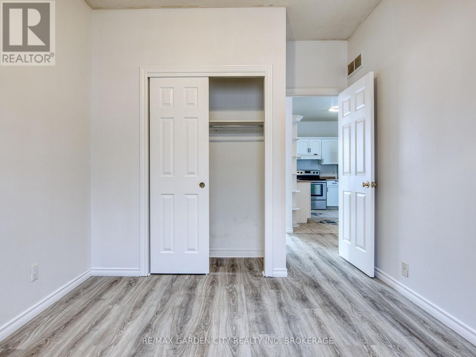 11 Cozocar Crescent, St. Catharines, Ontario  L2S 3Y5 - Photo 22 - X12911098