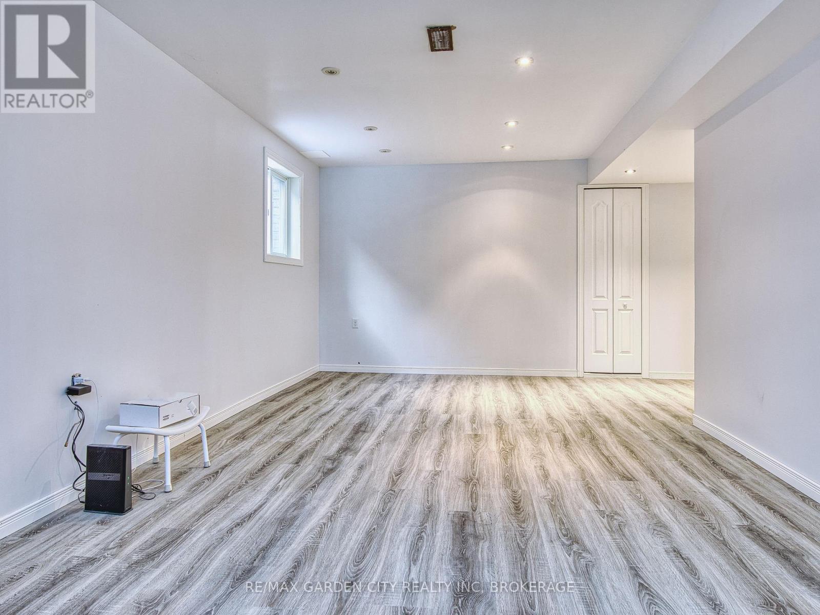 11 Cozocar Crescent, St. Catharines, Ontario  L2S 3Y5 - Photo 31 - X12911098