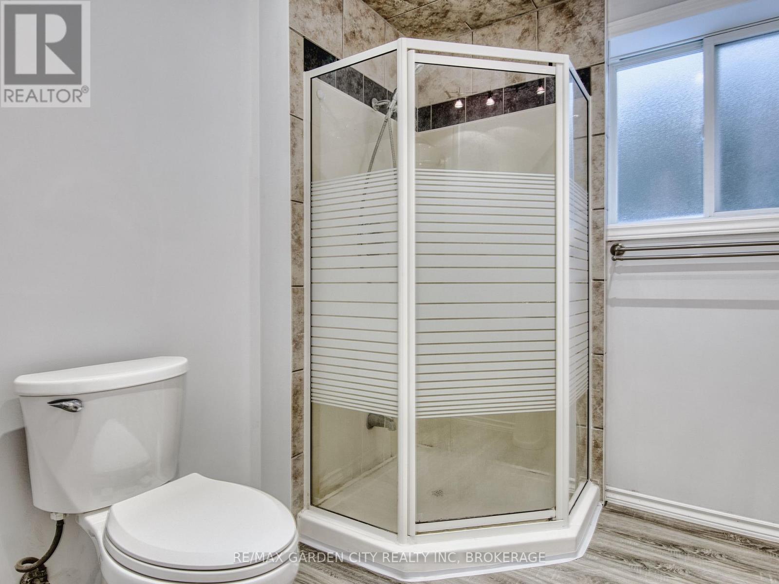 11 Cozocar Crescent, St. Catharines, Ontario  L2S 3Y5 - Photo 36 - X12911098