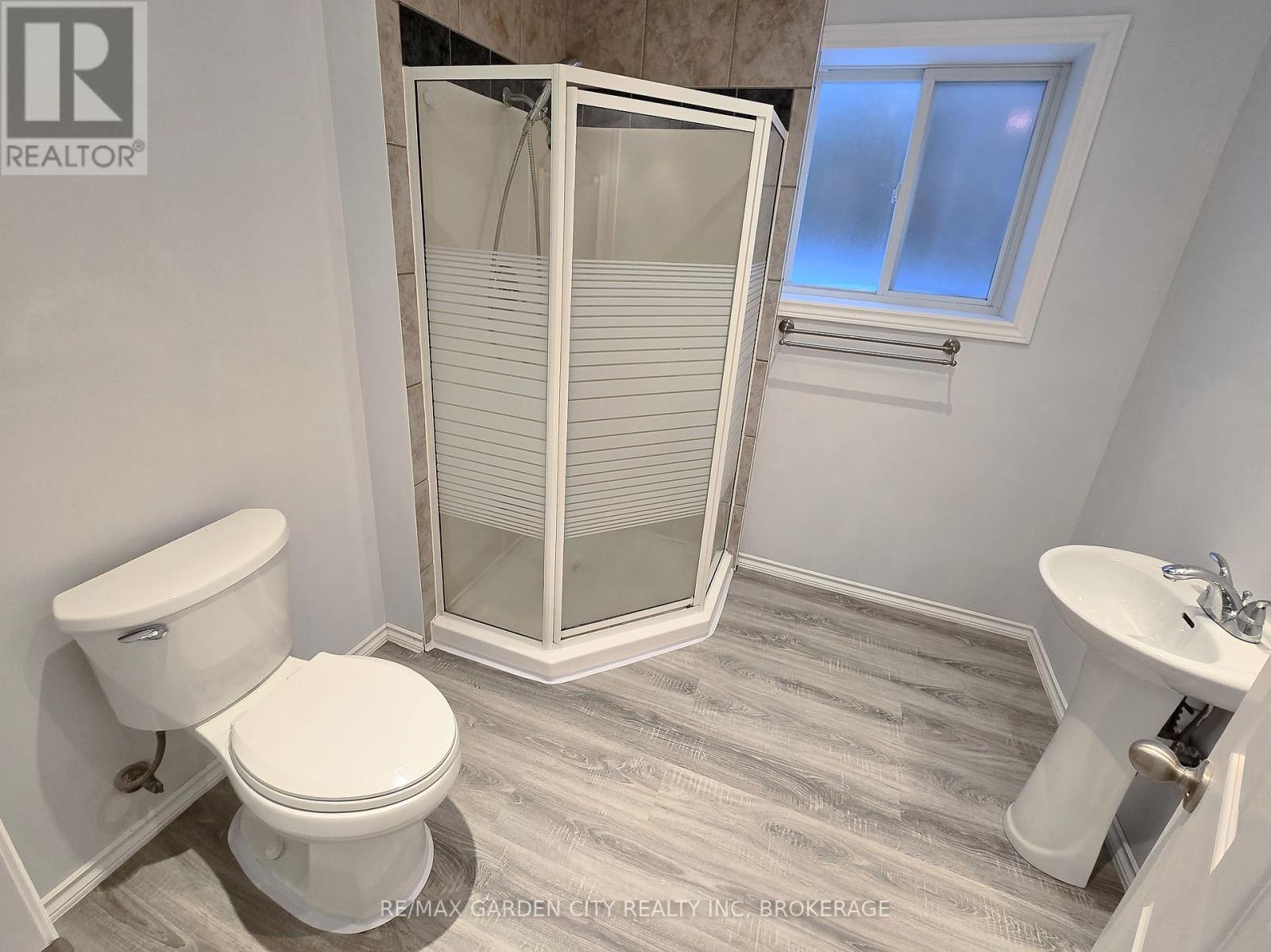 11 Cozocar Crescent, St. Catharines, Ontario  L2S 3Y5 - Photo 38 - X12911098