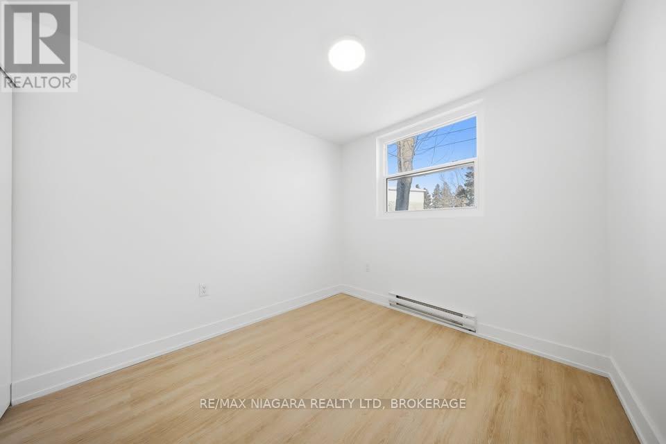 25 Downes Avenue, Prince Edward County, Ontario  K0K 2T0 - Photo 8 - X12911198