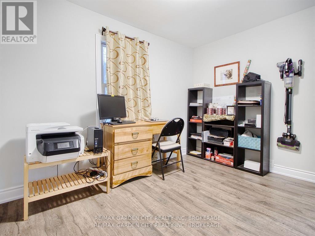 68 Carlton Street, St. Catharines, Ontario  L2R 1P8 - Photo 16 - X12911512
