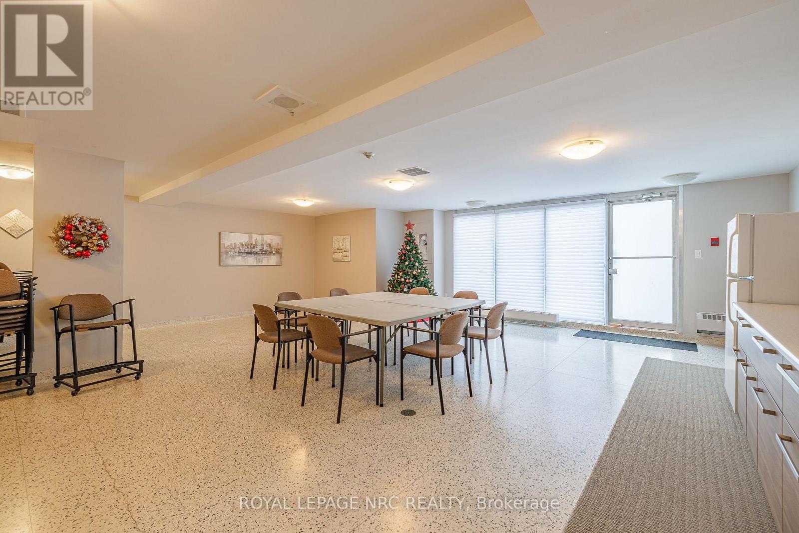 1006 - 15 Towering Heights Boulevard, St. Catharines, Ontario  L2T 3G7 - Photo 27 - X12912116