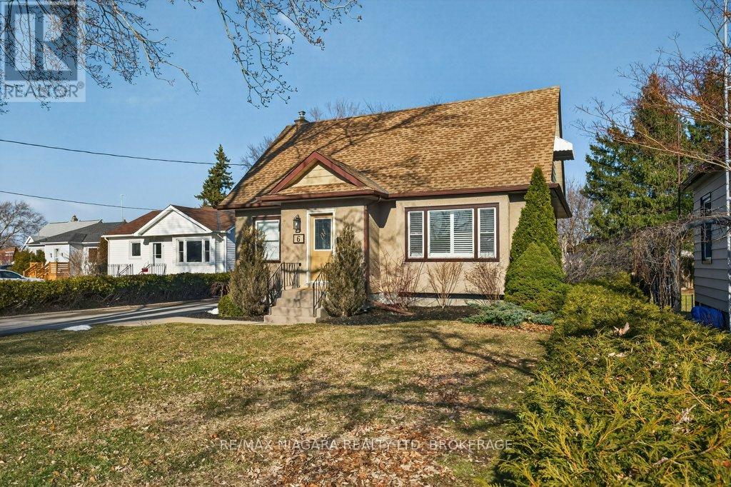 6 GRAMMAR AVENUE, St. Catharines, Ontario