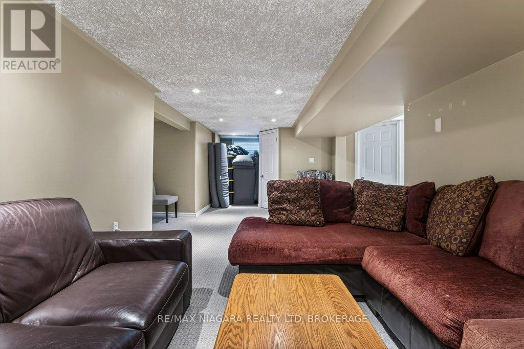 6 Grammar Avenue, St. Catharines, Ontario  L2N 3L3 - Photo 33 - X12912732