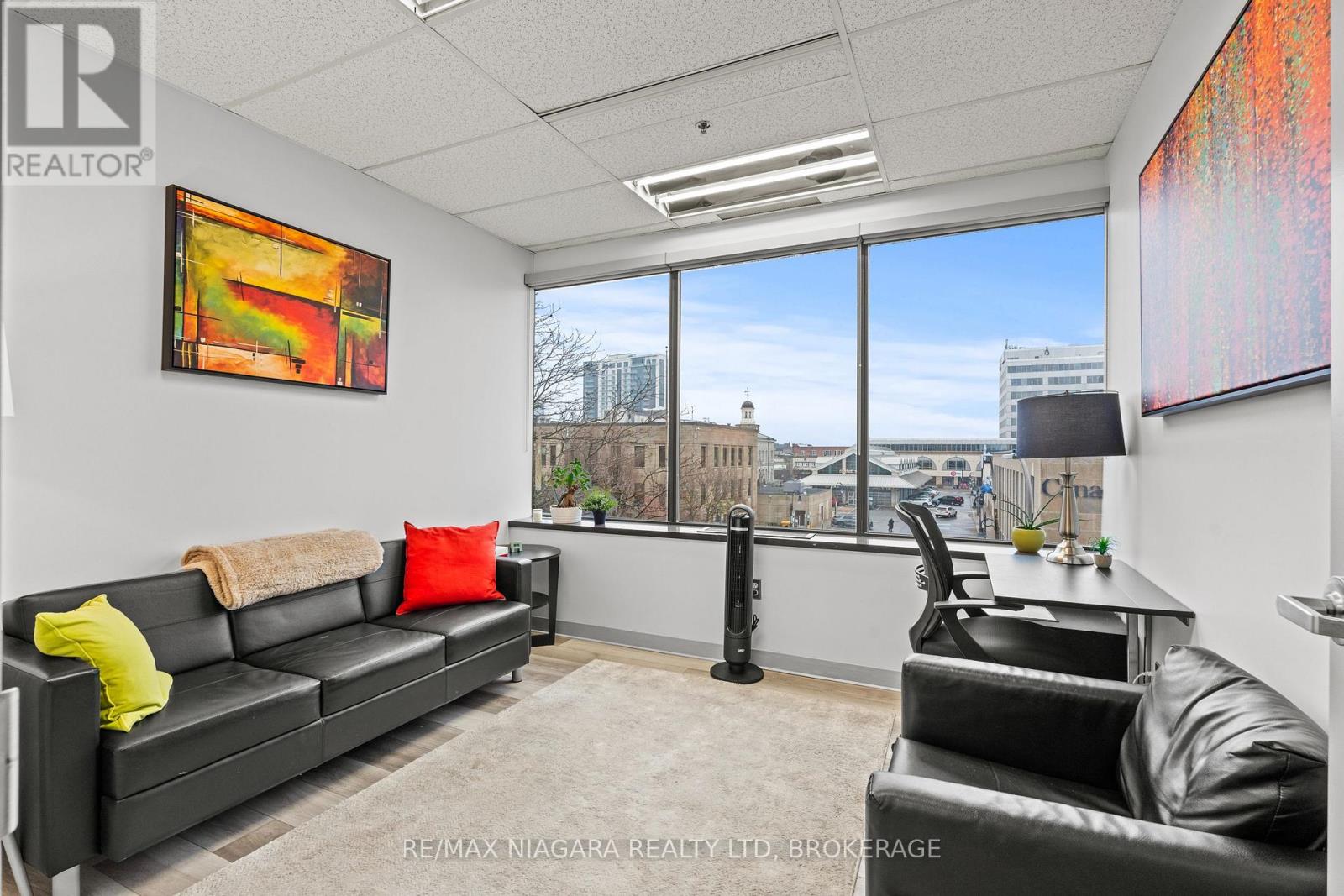 300 - 43 Church Street, St. Catharines, Ontario  L2R 7E1 - Photo 11 - X12915022