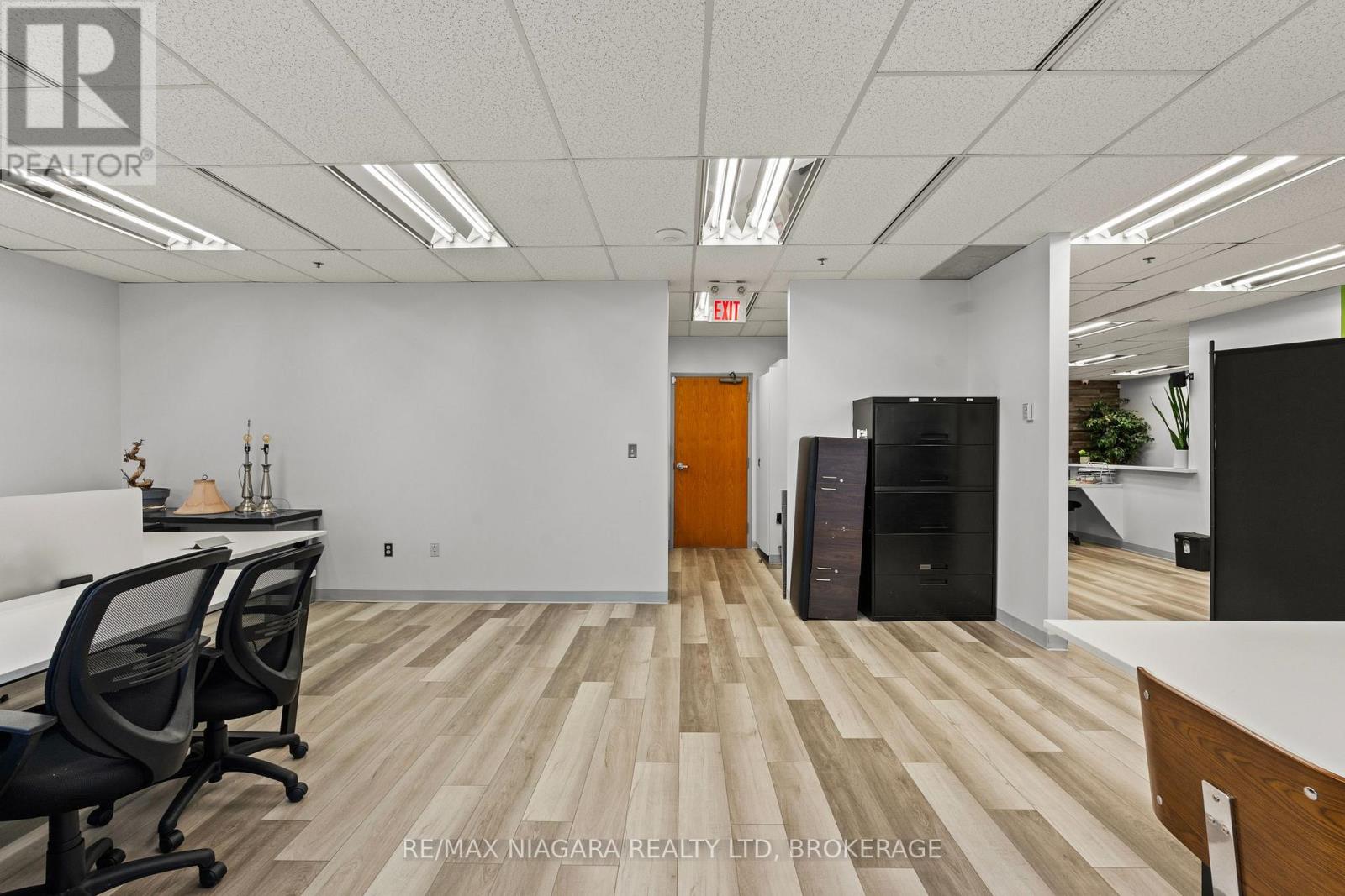 300 - 43 Church Street, St. Catharines, Ontario  L2R 7E1 - Photo 23 - X12915022