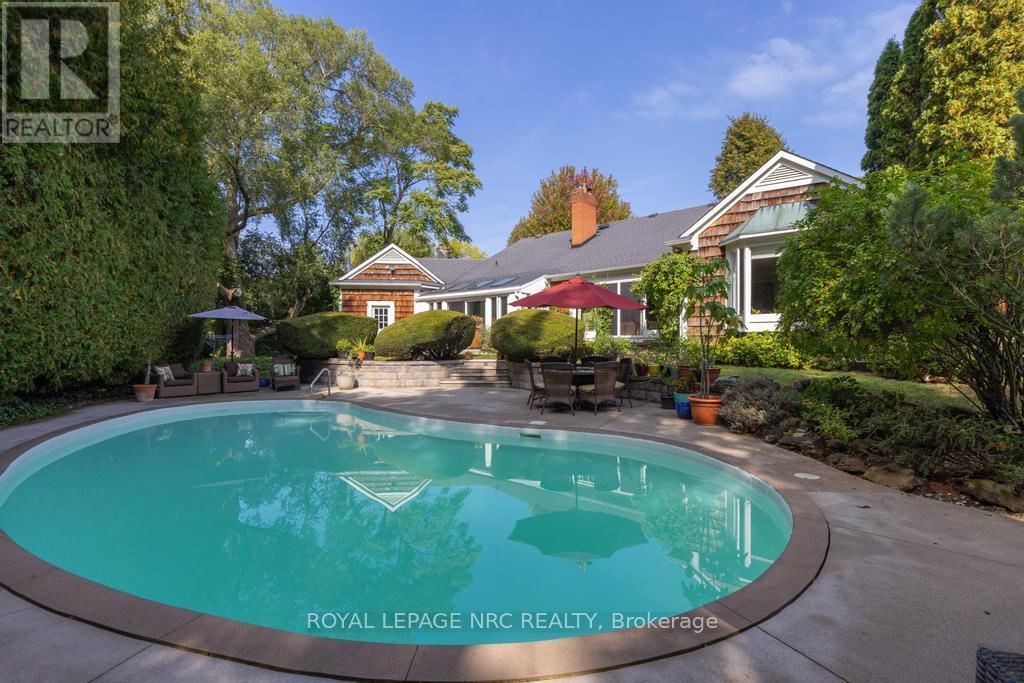 7 Christopher Street, Niagara-On-The-Lake, Ontario  L0S 1J0 - Photo 12 - X12915098