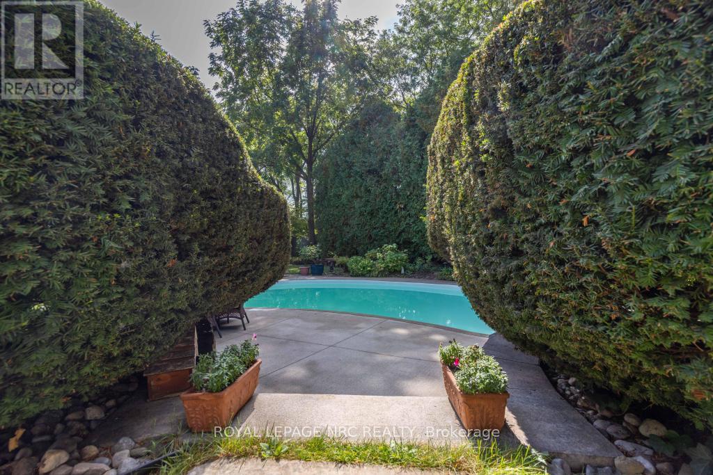 7 Christopher Street, Niagara-On-The-Lake, Ontario  L0S 1J0 - Photo 13 - X12915098