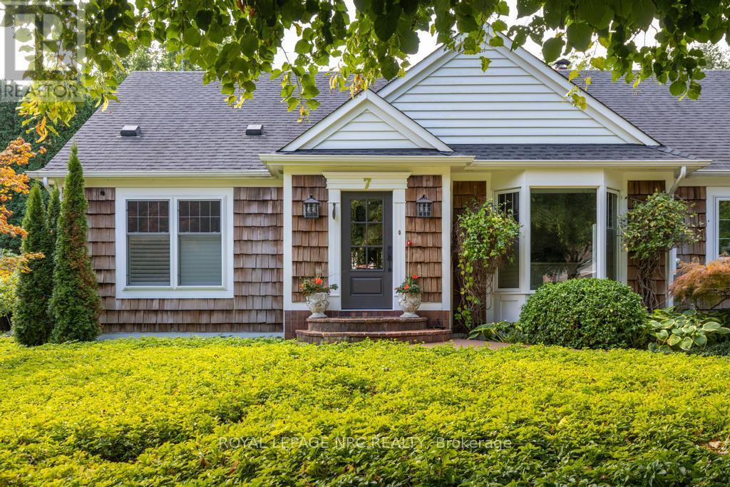 7 Christopher Street, Niagara-On-The-Lake, Ontario  L0S 1J0 - Photo 48 - X12915098