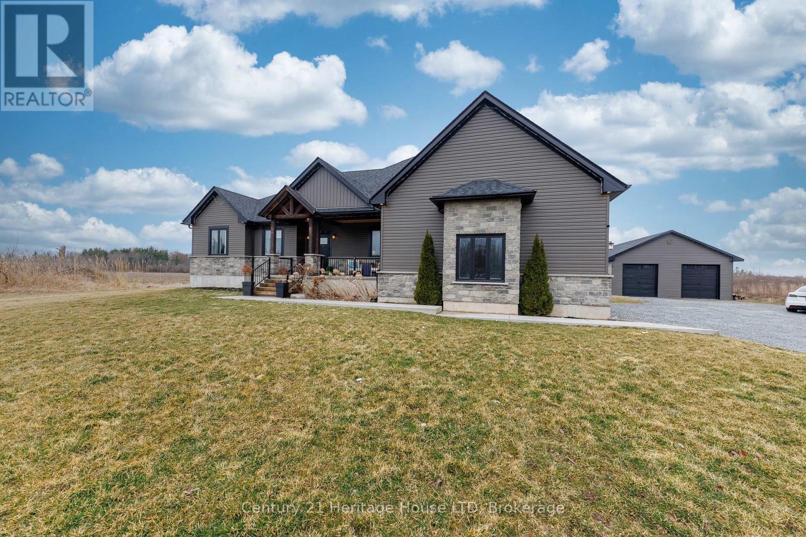 856 Lorraine Road, Port Colborne, Ontario  L3K 5V5 - Photo 2 - X12915330