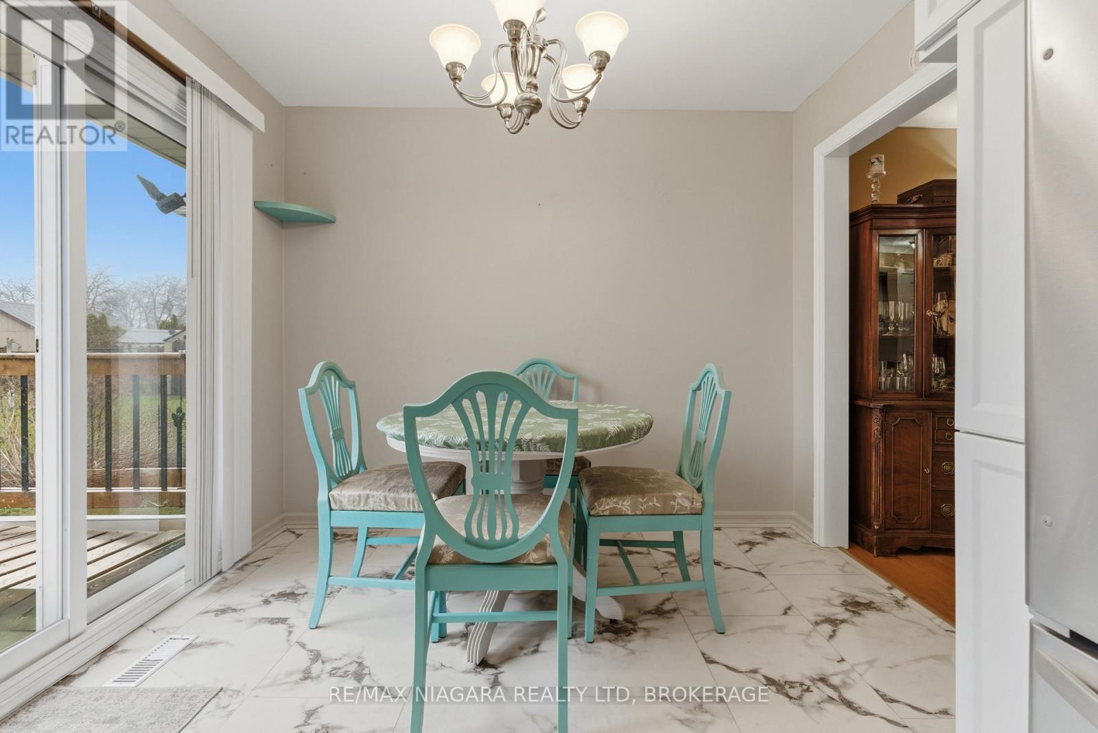 57 Meredith Drive, St. Catharines, Ontario  L2M 6R5 - Photo 8 - X12915930