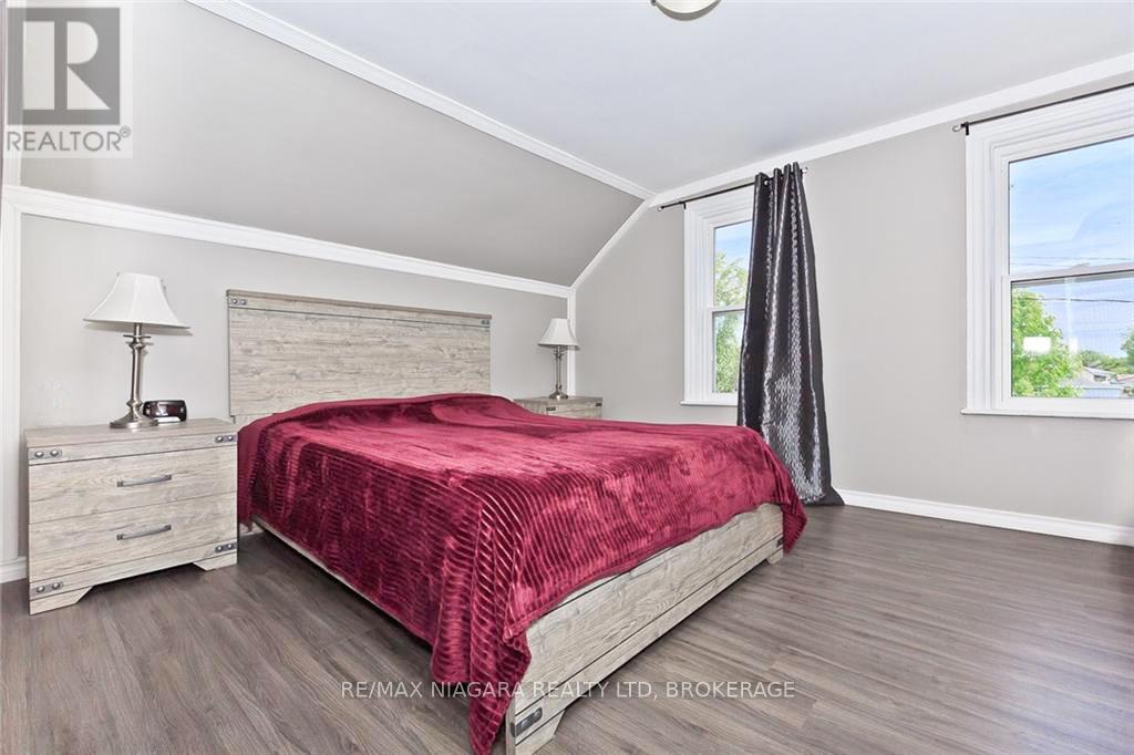 144 Burgar Street, Welland, Ontario  L3B 2S8 - Photo 8 - X12917442