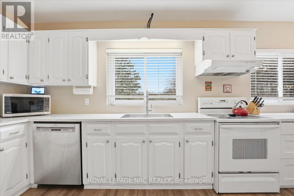 14 Valiant Street, Pelham, Ontario  L0S 1E0 - Photo 11 - X12917886