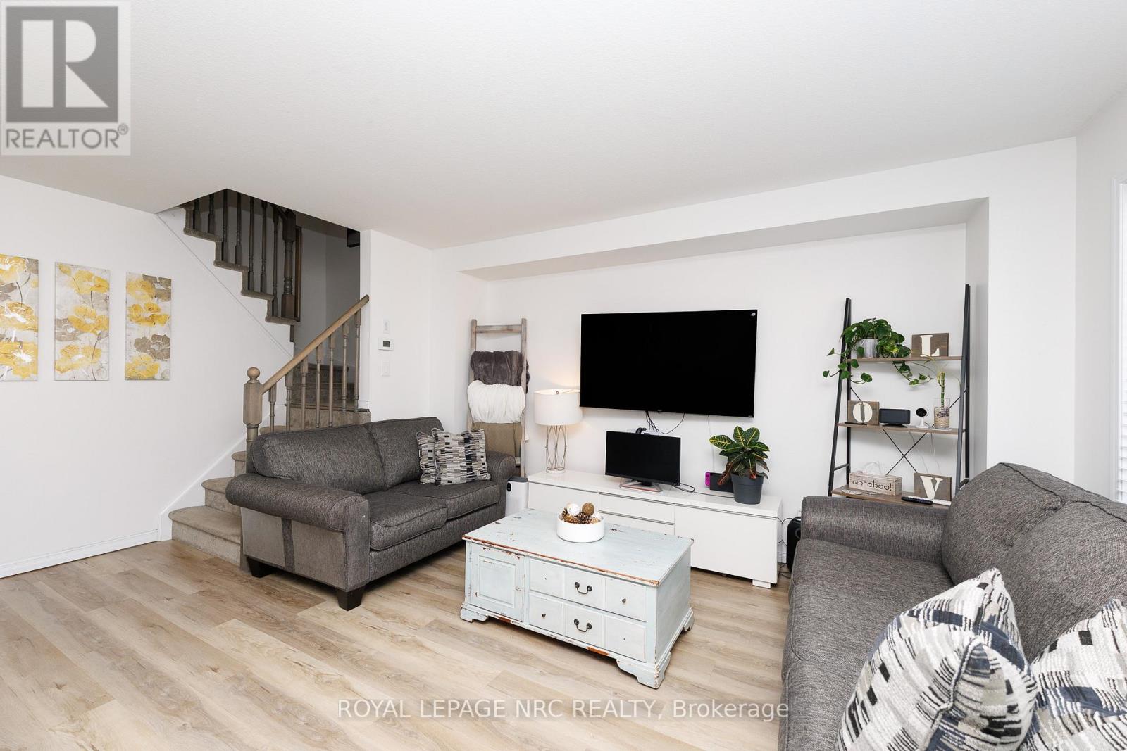 7794 White Pine Crescent, Niagara Falls, Ontario  L2H 3R4 - Photo 14 - X12918054