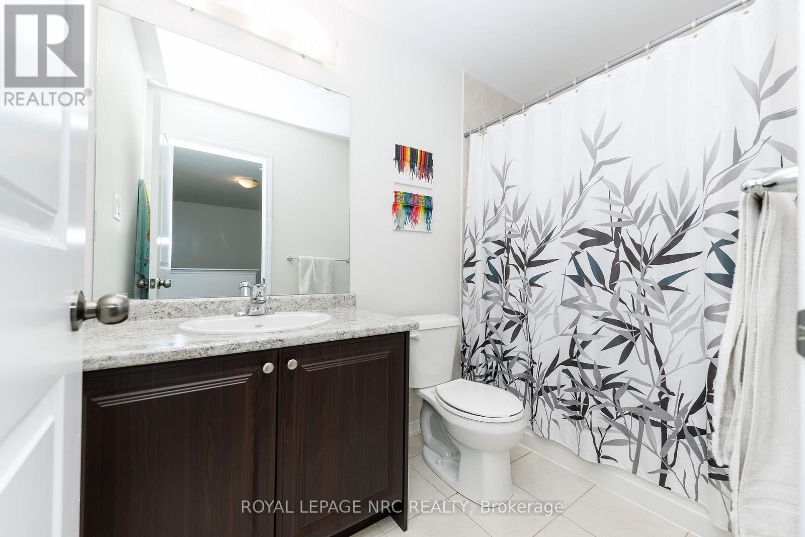 7794 White Pine Crescent, Niagara Falls, Ontario  L2H 3R4 - Photo 25 - X12918054