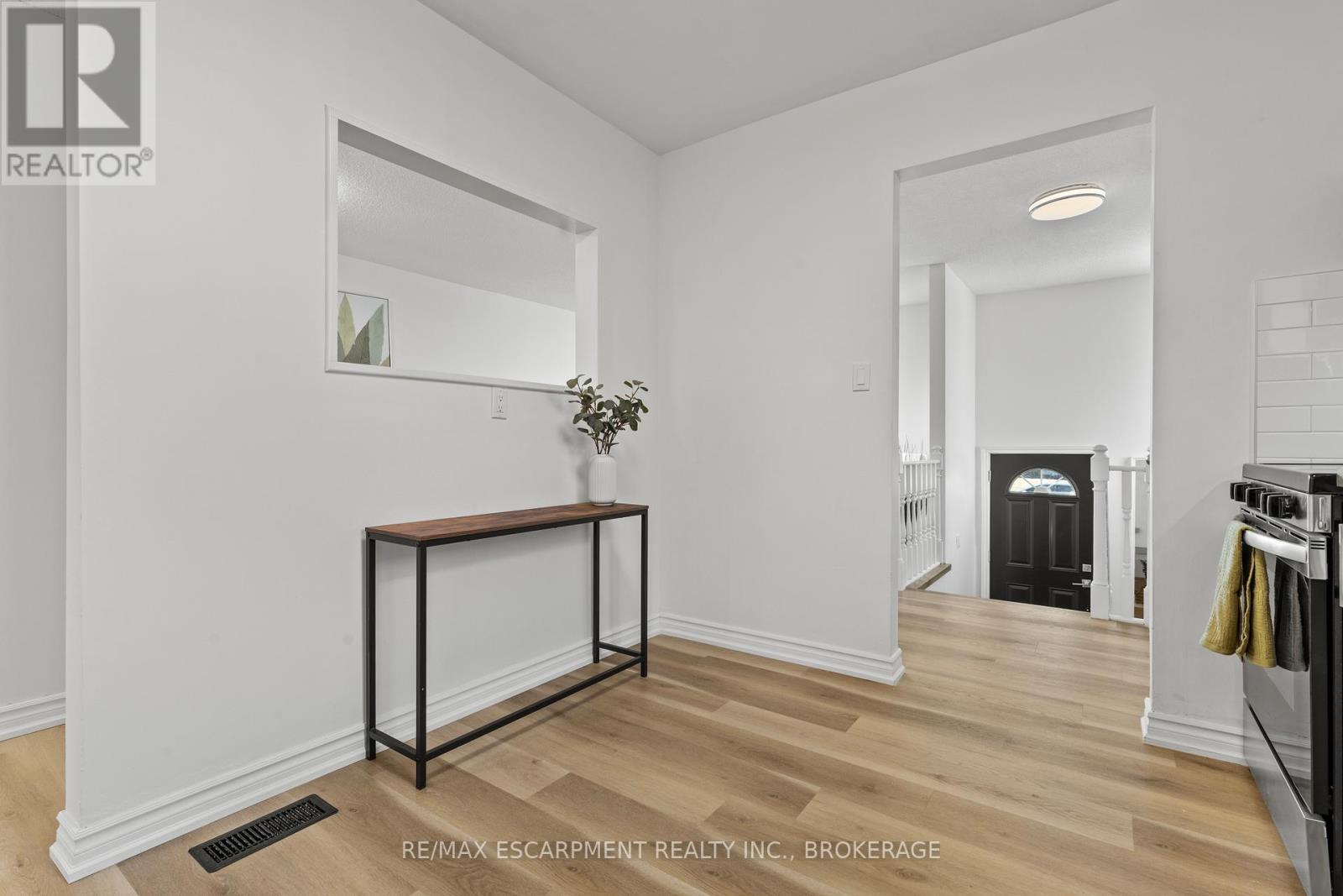 121 Rockwood Avenue, St. Catharines, Ontario  L2P 3S1 - Photo 19 - X12918158