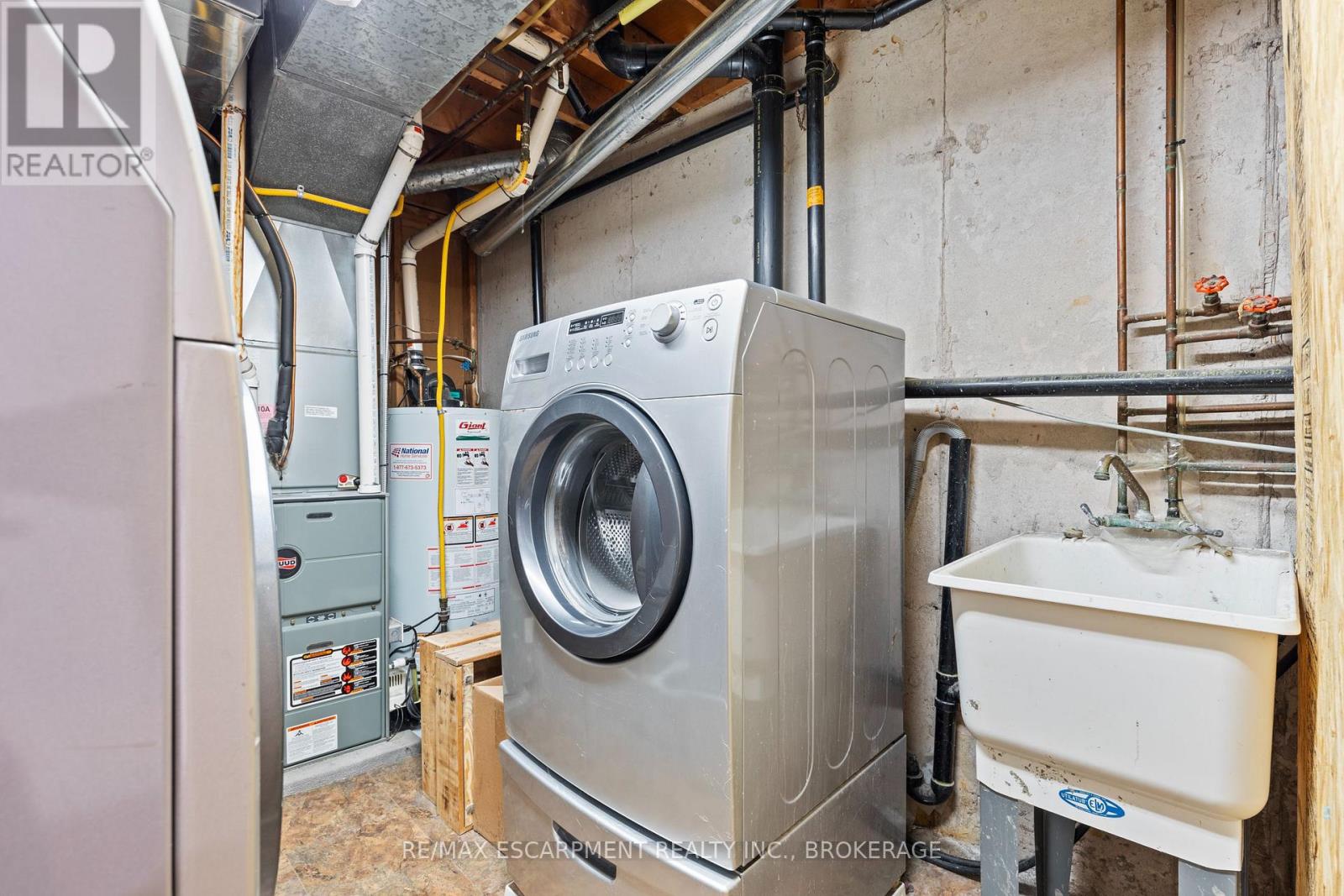 121 Rockwood Avenue, St. Catharines, Ontario  L2P 3S1 - Photo 39 - X12918158