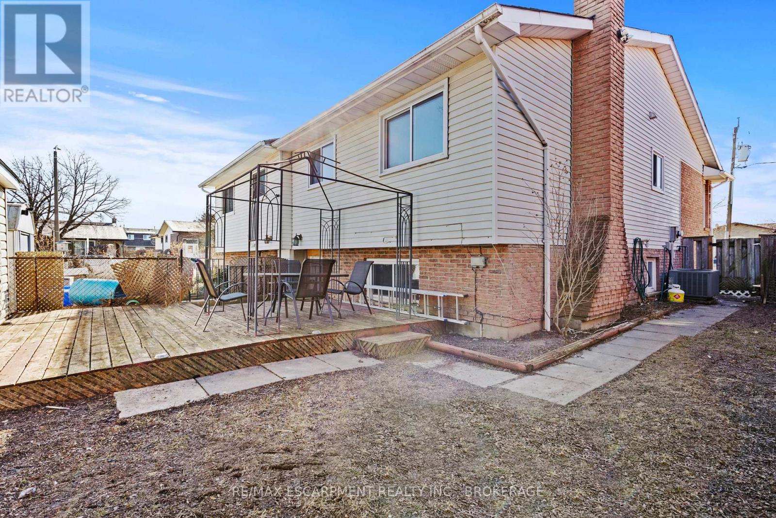 121 Rockwood Avenue, St. Catharines, Ontario  L2P 3S1 - Photo 40 - X12918158