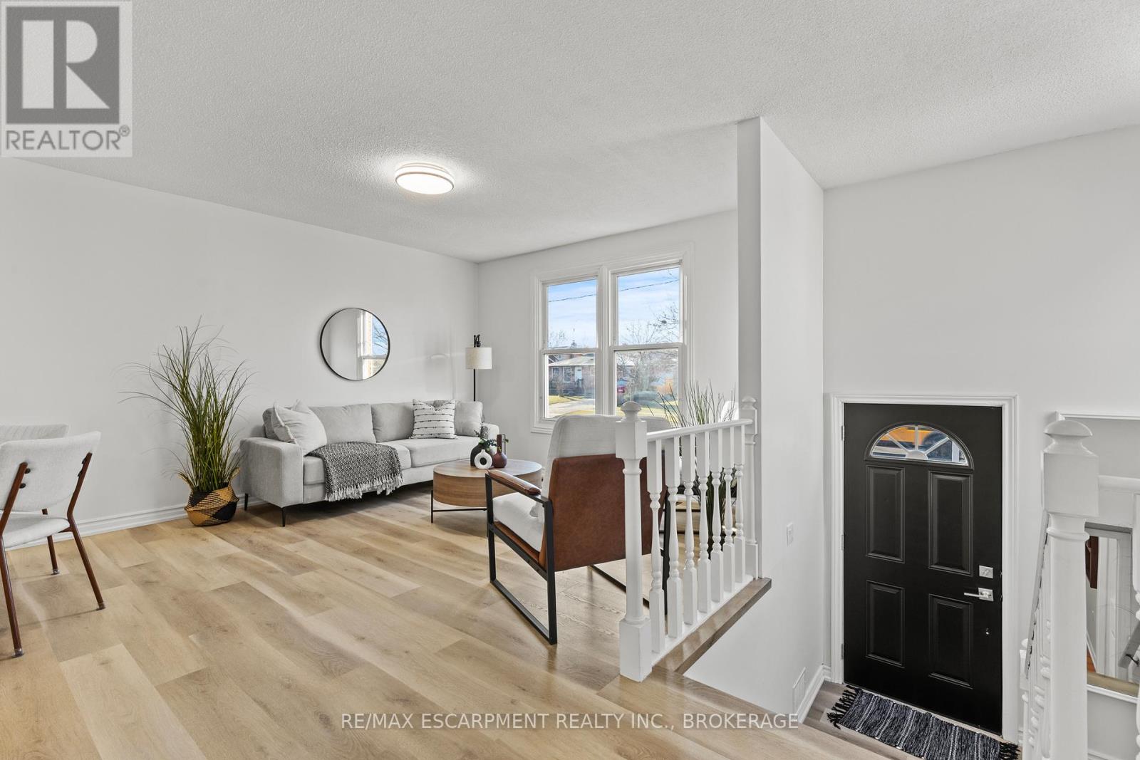 121 Rockwood Avenue, St. Catharines, Ontario  L2P 3S1 - Photo 8 - X12918158