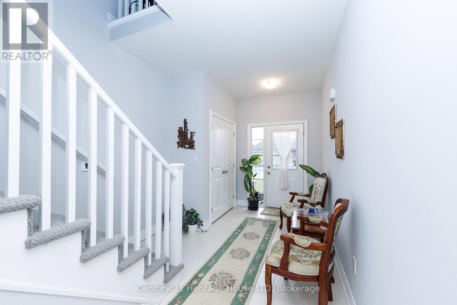 397 Hummel Crescent, Fort Erie, Ontario  L2A 0E8 - Photo 3 - X12918342