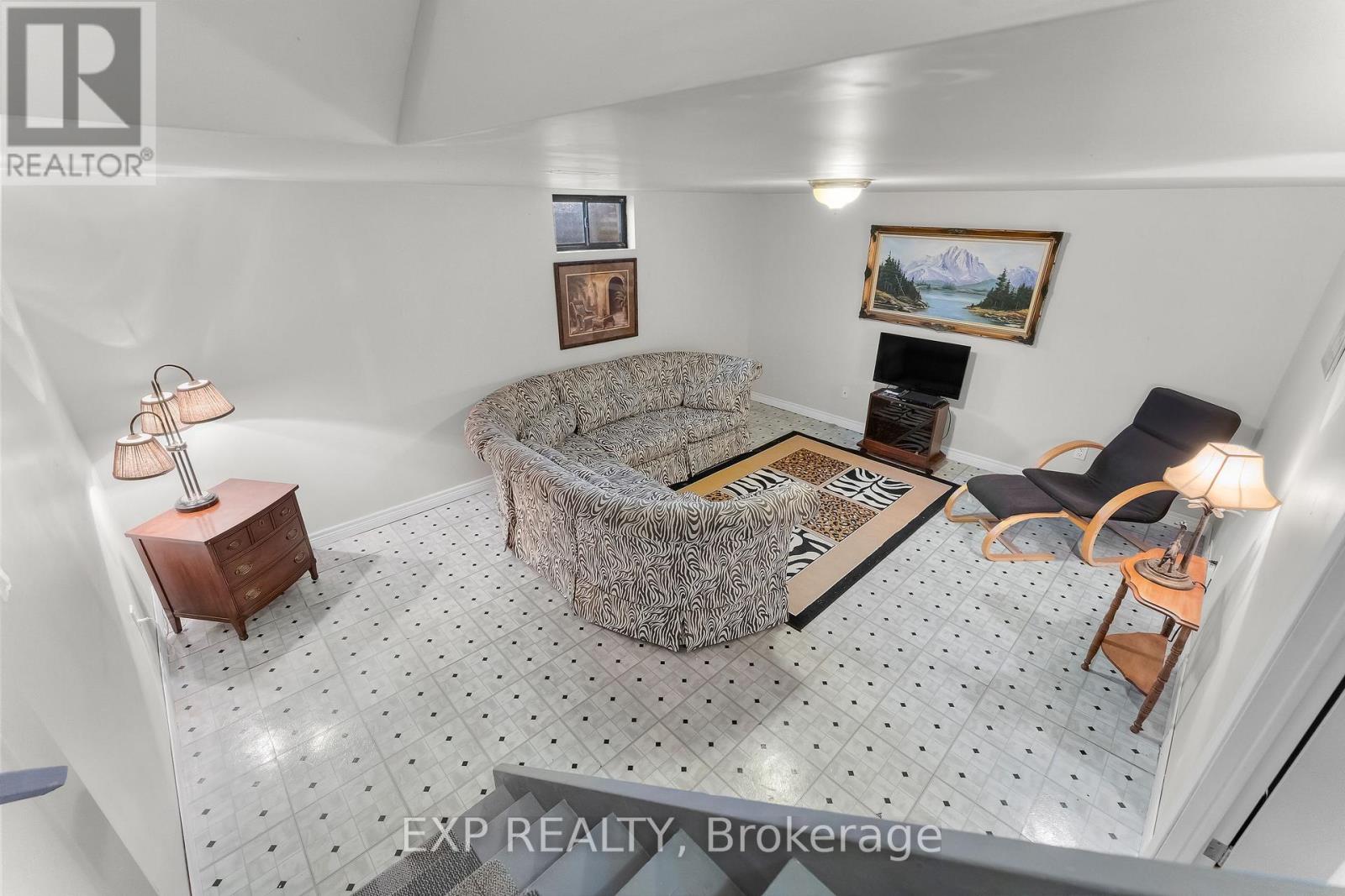 19 - 4215 Meadowvale Drive, Niagara Falls, Ontario  L2E 5W8 - Photo 23 - X12918368