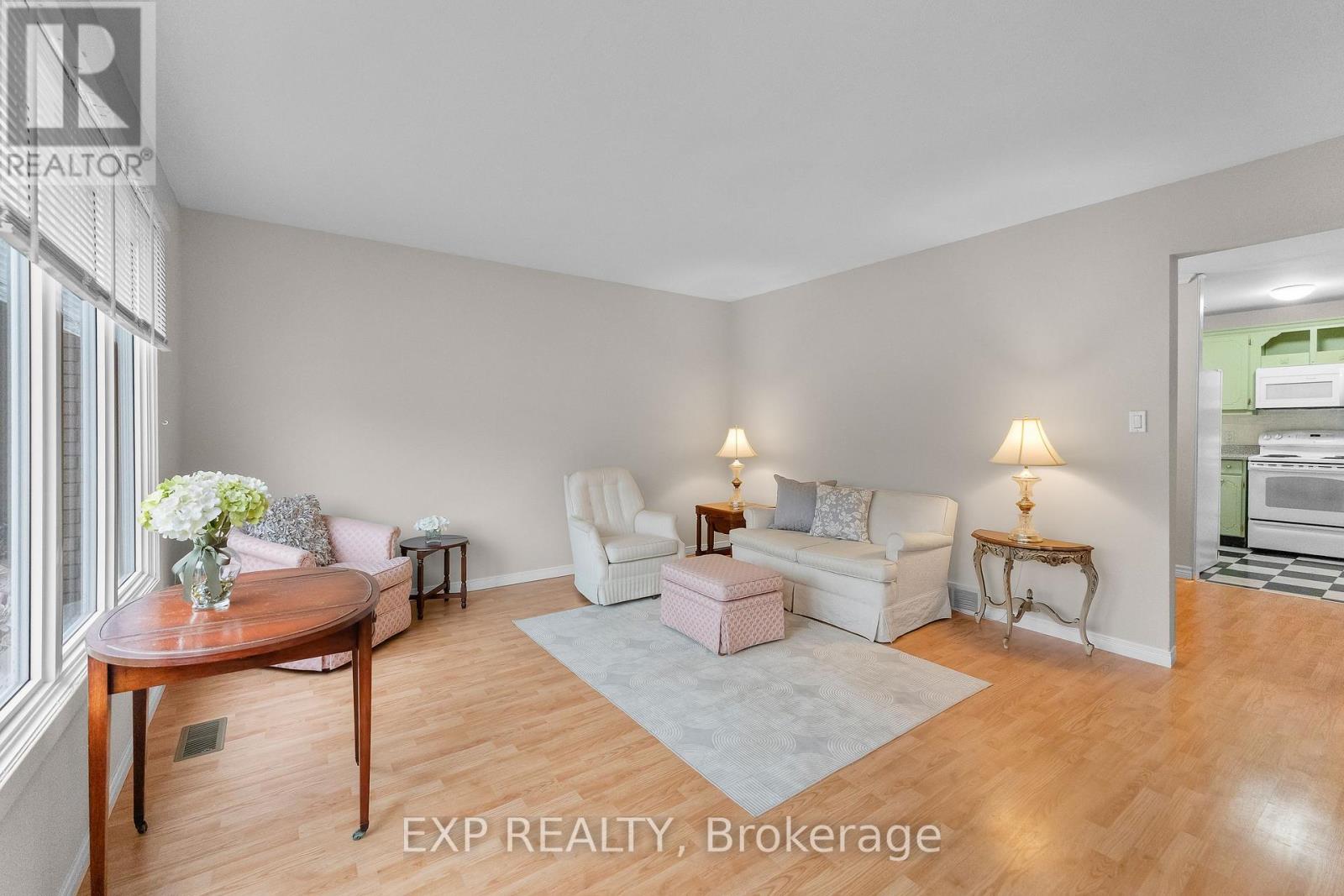 19 - 4215 Meadowvale Drive, Niagara Falls, Ontario  L2E 5W8 - Photo 7 - X12918368