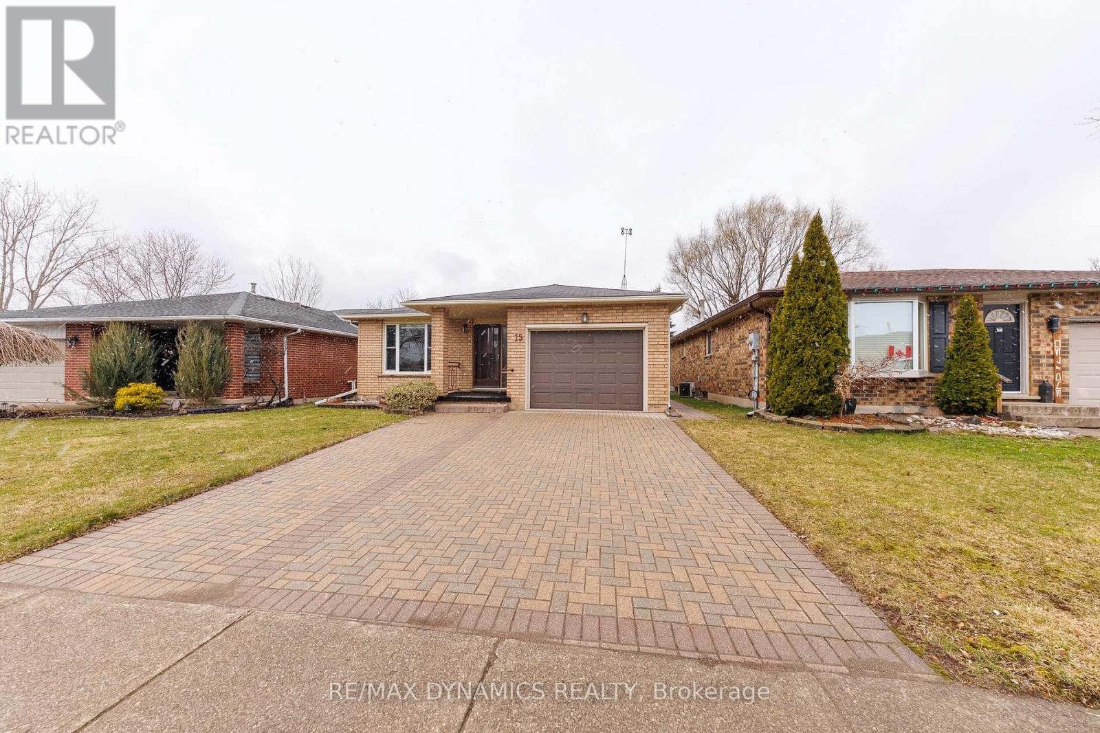 15 Rollins Drive, Welland, Ontario  L3C 6Z7 - Photo 35 - X12918494