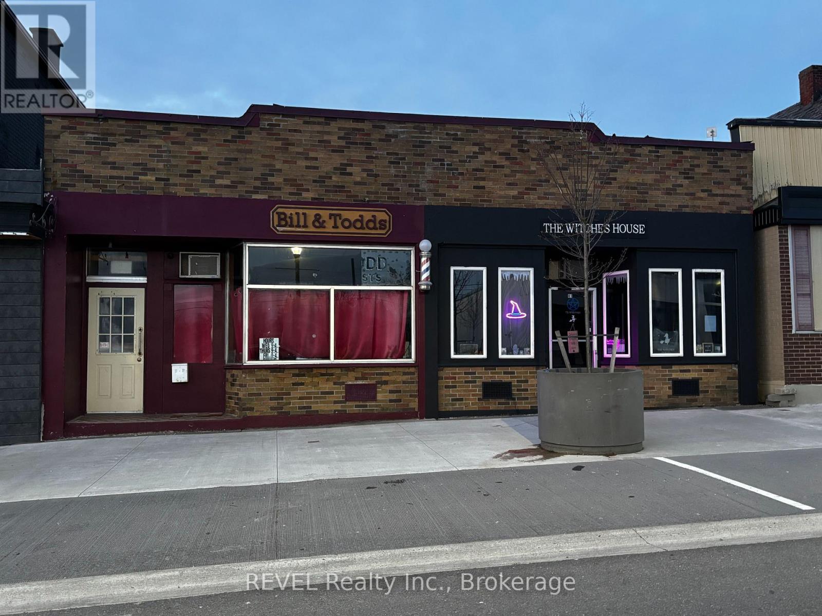 77-81 Jarvis Street, Fort Erie, Ontario  L2A 2S3 - Photo 2 - X12919018