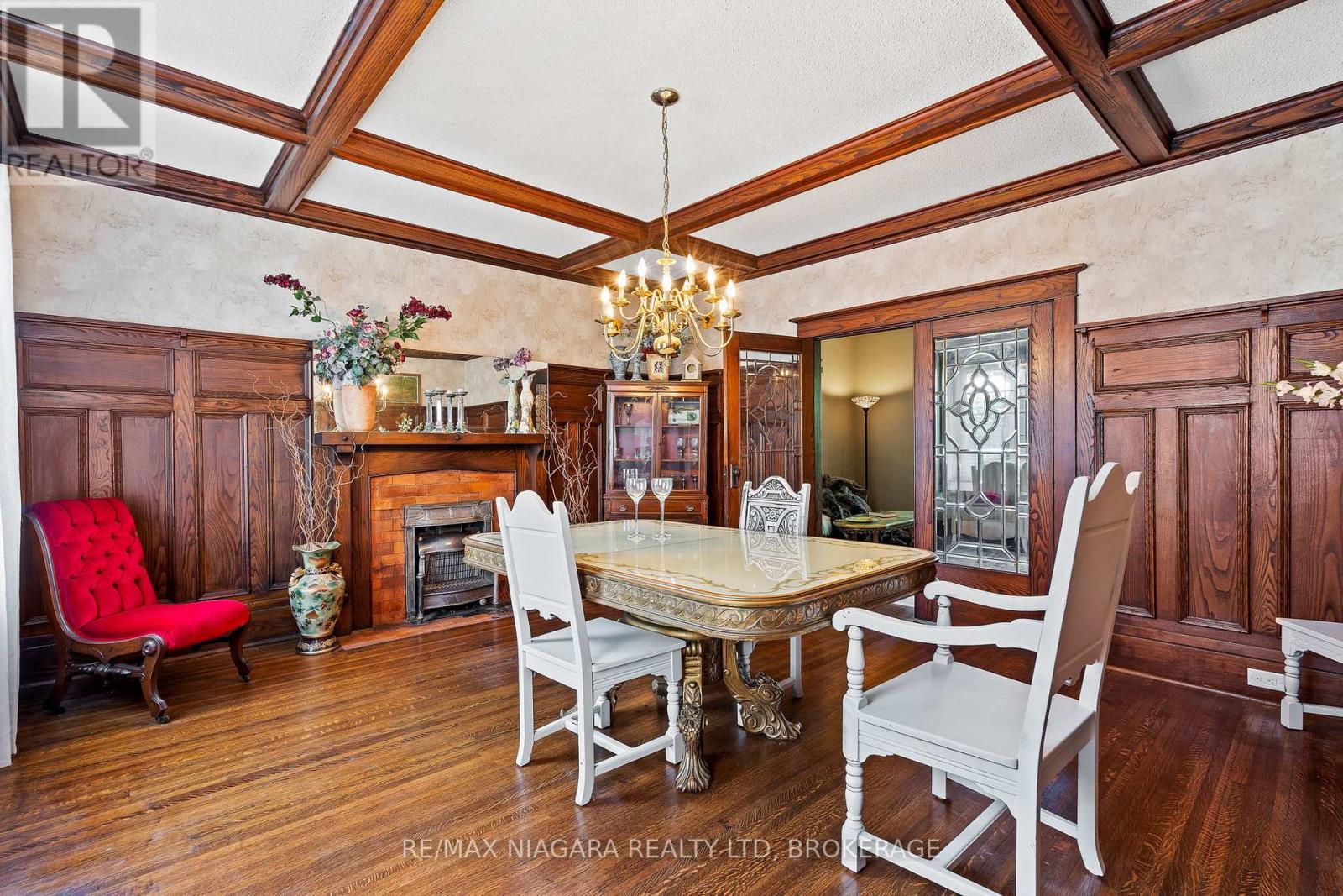 2 Carleton Street N, Thorold, Ontario  L2V 2A3 - Photo 11 - X12921850