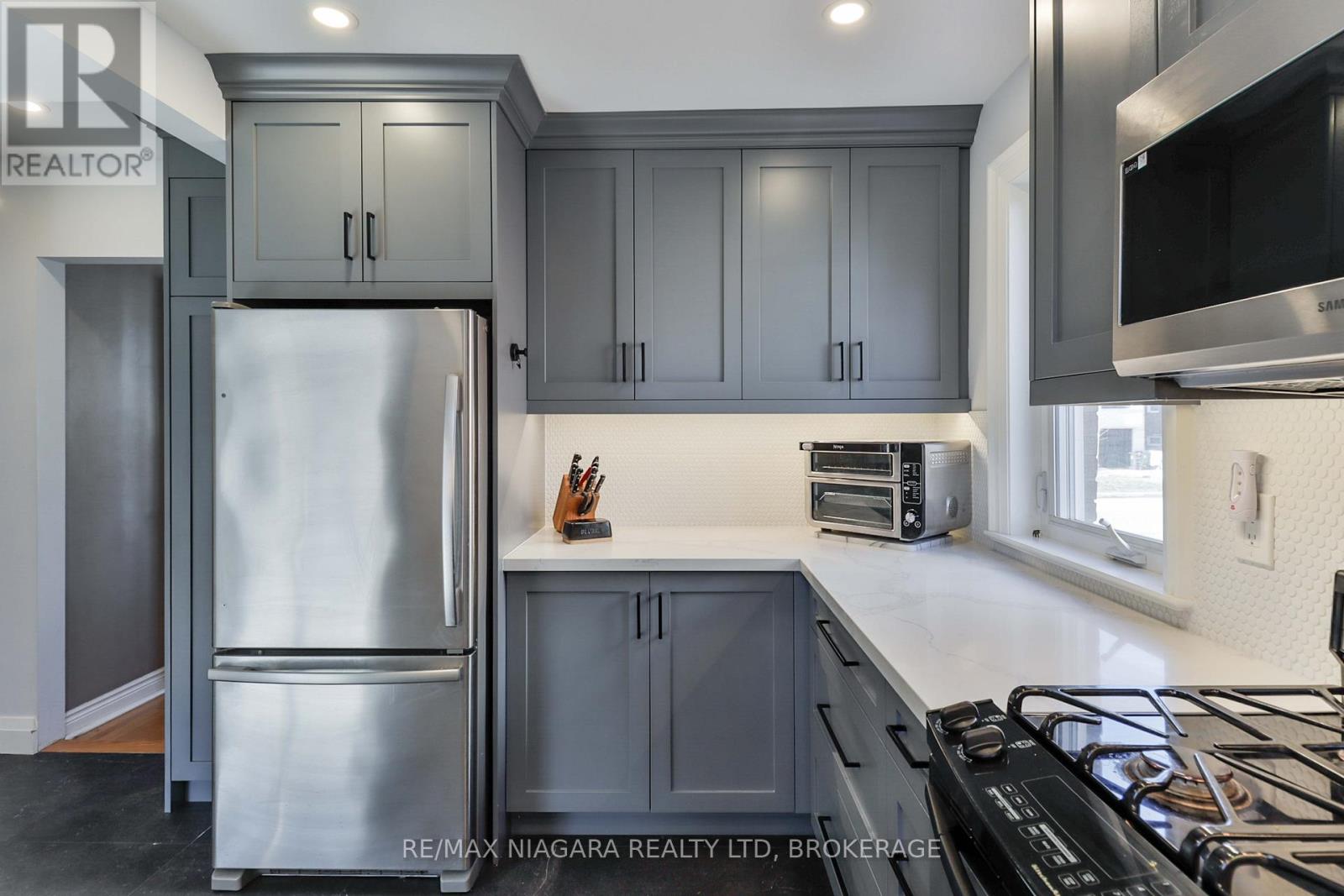65 Craigmore Crescent, Toronto, Ontario  M2N 2Y6 - Photo 9 - C12925178
