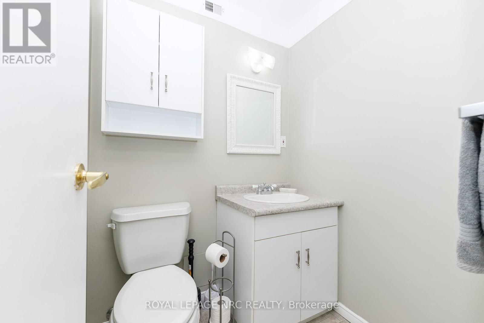 308 - 3955 Portage Road, Niagara Falls, Ontario  L2J 3W2 - Photo 14 - X12925128